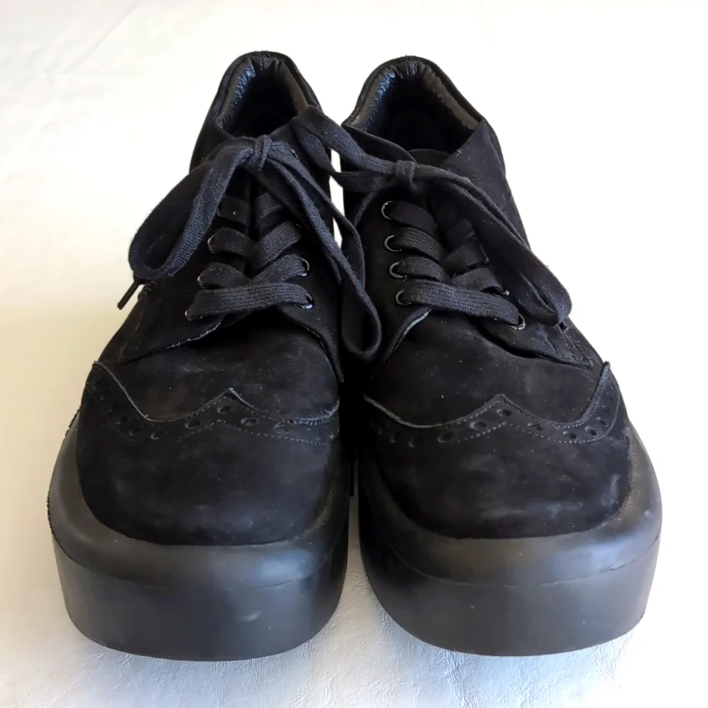 Black Soft Japanese Tokyo Bopper Belly Button Platform Shoes Women's Size 7?